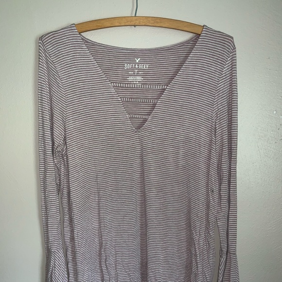 American Eagle Soft and Sexy Long Sleeve Top - Picture 1 of 5